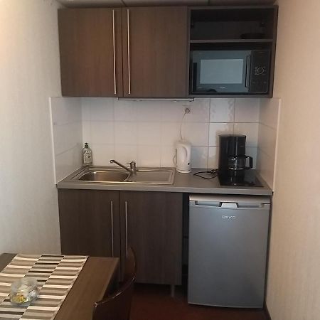 Studio Privatif Dans Hotel Residence Nimes Gare Zewnętrze zdjęcie