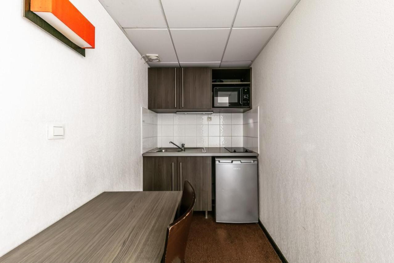 Studio Privatif Dans Hotel Residence Nimes Gare Zewnętrze zdjęcie