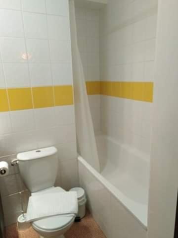 Studio Privatif Dans Hotel Residence Nimes Gare Zewnętrze zdjęcie
