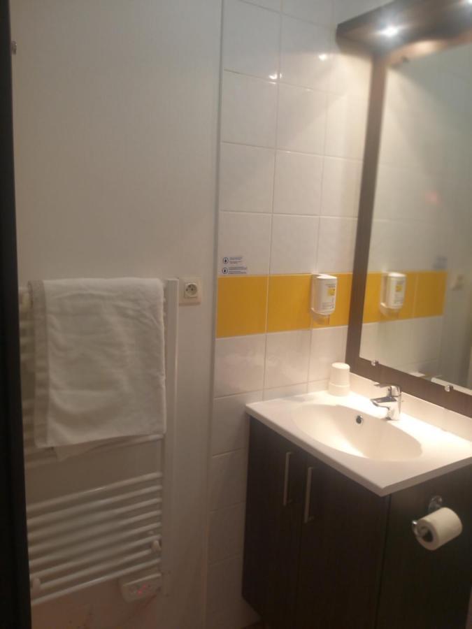 Studio Privatif Dans Hotel Residence Nimes Gare Zewnętrze zdjęcie