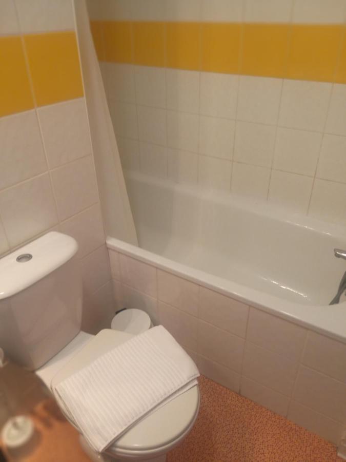 Studio Privatif Dans Hotel Residence Nimes Gare Zewnętrze zdjęcie